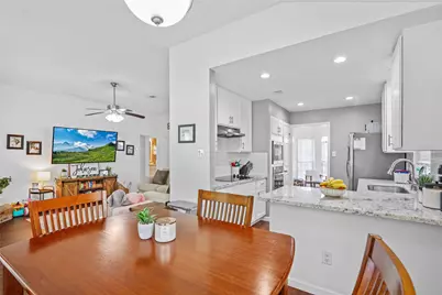 2919 Creek Manor Dr, Kingwood, TX 77339 - Photo 9