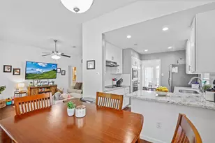 2919 Creek Manor Dr, Kingwood, TX 77339 - Photo 9