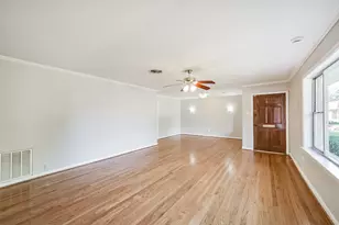 5511 Kinglet St, Houston, TX 77096 - Photo 3