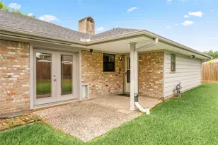 10818 Olympia Dr, Houston, TX 77042 - Photo 37