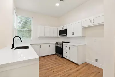30 Shallow Pond Place, The Woodlands, TX 77381 - Photo 7