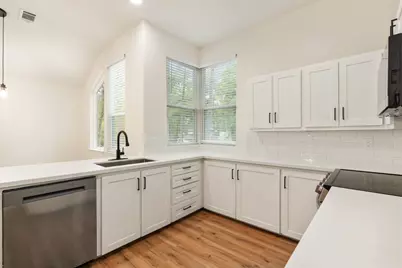 30 Shallow Pond Place, Spring, TX 77381 - Photo 7