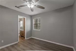 2402 Sycamore Ave, Huntsville, TX 77340 - Photo 17