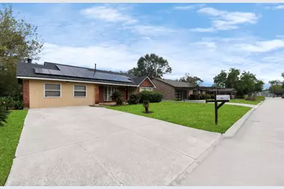 712 Meadowick Drive, Baytown, TX 77521 - Photo 3