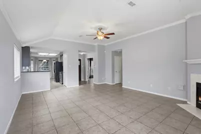 1242 Hunter Wood Drive, League City, TX 77573 - Photo 5