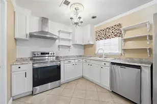 11011 Carlton Dr, Houston, TX 77047 - Photo 7