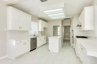 3206 Braesview Dr, Pearland, TX 77584 - Photo 13