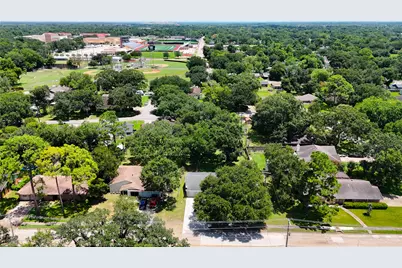 1105 Kost Road, Alvin, TX 77511 - Photo 35