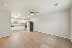 282 Plez Morgan Dr, Montgomery, TX 77356 - Photo 3