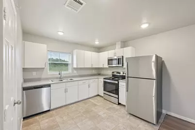 282 Plez Morgan Drive #A, Montgomery, TX 77356 - Photo 9