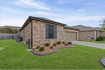 305 Paso Fino Drive, Alvin, TX 77511 - Photo 3