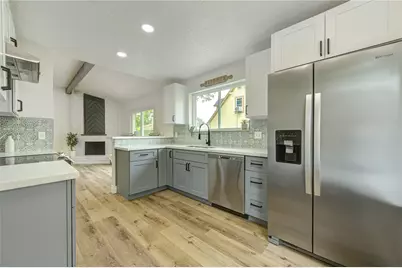 13711 Charidges Court, Houston, TX 77034 - Photo 13
