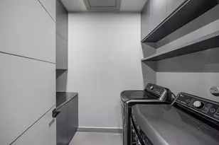 908 White St, Houston, TX 77007 - Photo 17