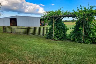 847 Oliver Rd, Victoria, TX 77904 - Photo 5