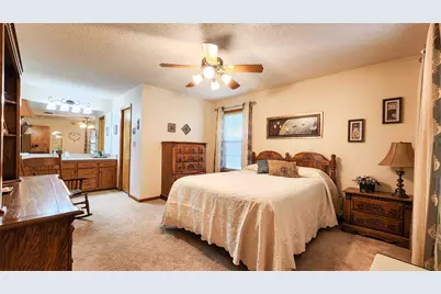 847 Oliver Road, Victoria, TX 77904 - Photo 11