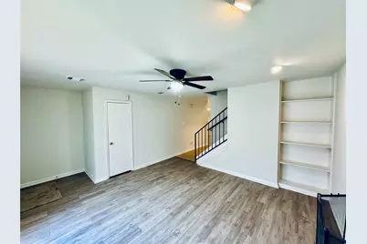 5810 Twisted Pine Court #C, Houston, TX 77039 - Photo 3