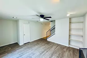 5810 Twisted Pine Ct, Houston, TX 77039 - Photo 3