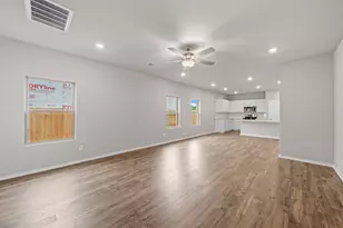 13331 Padre Bay Ln, Rosharon, TX 77583 - Photo 9
