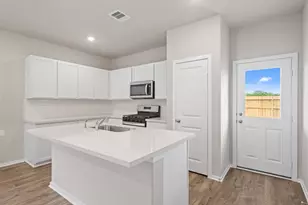 13331 Padre Bay Ln, Rosharon, TX 77583 - Photo 5