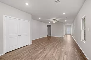 13331 Padre Bay Ln, Rosharon, TX 77583 - Photo 7