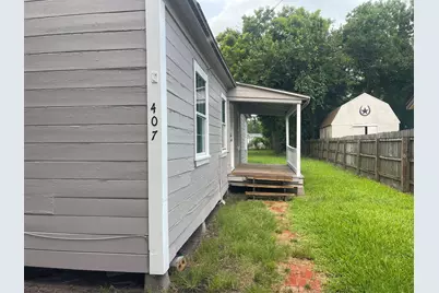407 N Magnolia Street, Highlands, TX 77562 - Photo 3