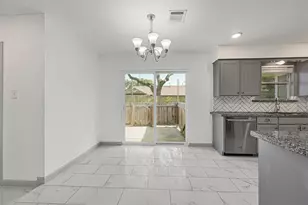 209 W 6th St, Deer Park, TX 77536 - Photo 7
