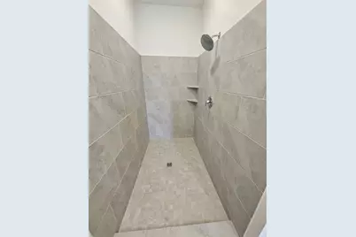 425 Robin Street, Angleton, TX 77515 - Photo 7