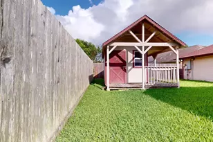 5601 Freshmeadow St, League City, TX 77573 - Photo 39