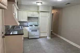 9505 Everglade Dr, Houston, TX 77078 - Photo 11