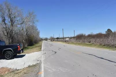 8475 Sunny Side Road, Hempstead, TX 77445 - Photo 15