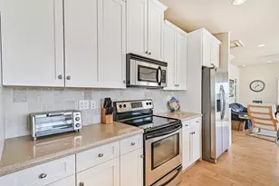 16514 Edward Teach Rd, Jamaica Beach, TX 77554 - Photo 11