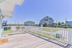 16514 Edward Teach Rd, Jamaica Beach, TX 77554 - Photo 31