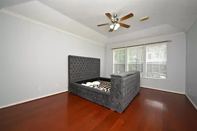 6419 Sutter Park Lane, Houston, TX 77066 - Photo 11