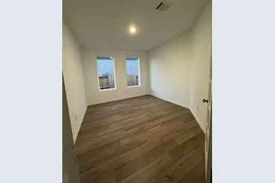1042 Oakhurst Drive, Dayton, TX 77535 - Photo 5