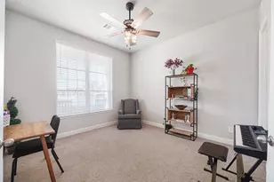 10267 Bayou Oaks Dr, Conroe, TX 77385 - Photo 9