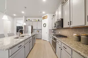 10267 Bayou Oaks Dr, Conroe, TX 77385 - Photo 1