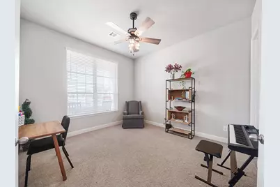 10267 Bayou Oaks Drive, Conroe, TX 77385 - Photo 11