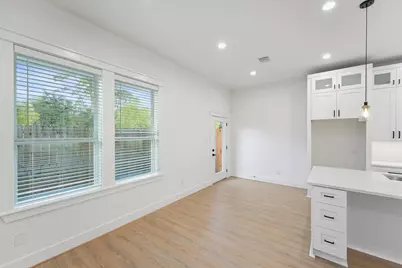 6126 Endeavor Heights Street, Houston, TX 77091 - Photo 11