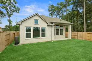 15022 Silvano St, Conroe, TX 77302 - Photo 9