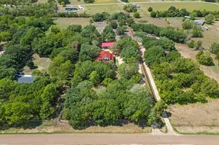 6121 County Rd 225, Hungerford, TX 77448 - Photo 1