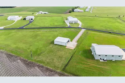7736 Meteor Drive, Sealy, TX 77474 - Photo 19