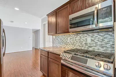 107 Stratmore Drive, Friendswood, TX 77546 - Photo 13