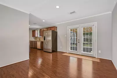 107 Stratmore Drive, Friendswood, TX 77546 - Photo 11