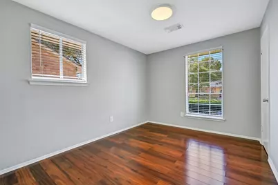107 Stratmore Drive, Friendswood, TX 77546 - Photo 17