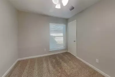 9115 Golden Sunshine Drive, Houston, TX 77064 - Photo 13