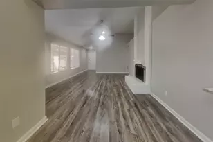 9115 Golden Sunshine Dr, Houston, TX 77064 - Photo 7