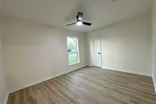 9539 Beverly Hill St, Houston, TX 77063 - Photo 31