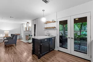 51 E Village Knoll Cir, The Woodlands, TX 77381 - Photo 27