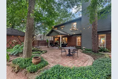 51 E Village Knoll Circle, The Woodlands, TX 77381 - Photo 5