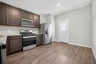 954 Luke Darrell Dr, Rosharon, TX 77583 - Photo 13